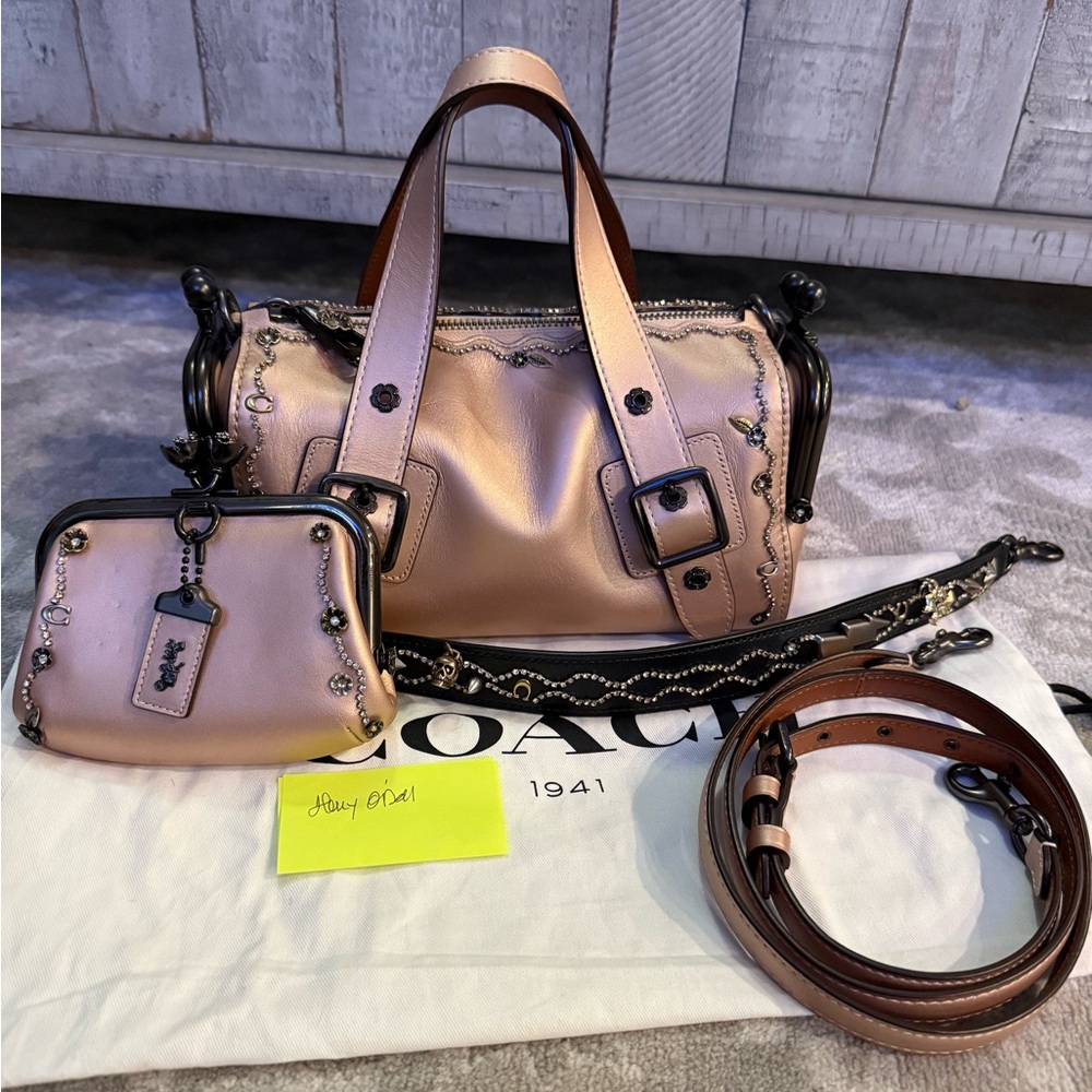 👛Coach Mailbox Pink Satchel (Keith Haring)👛